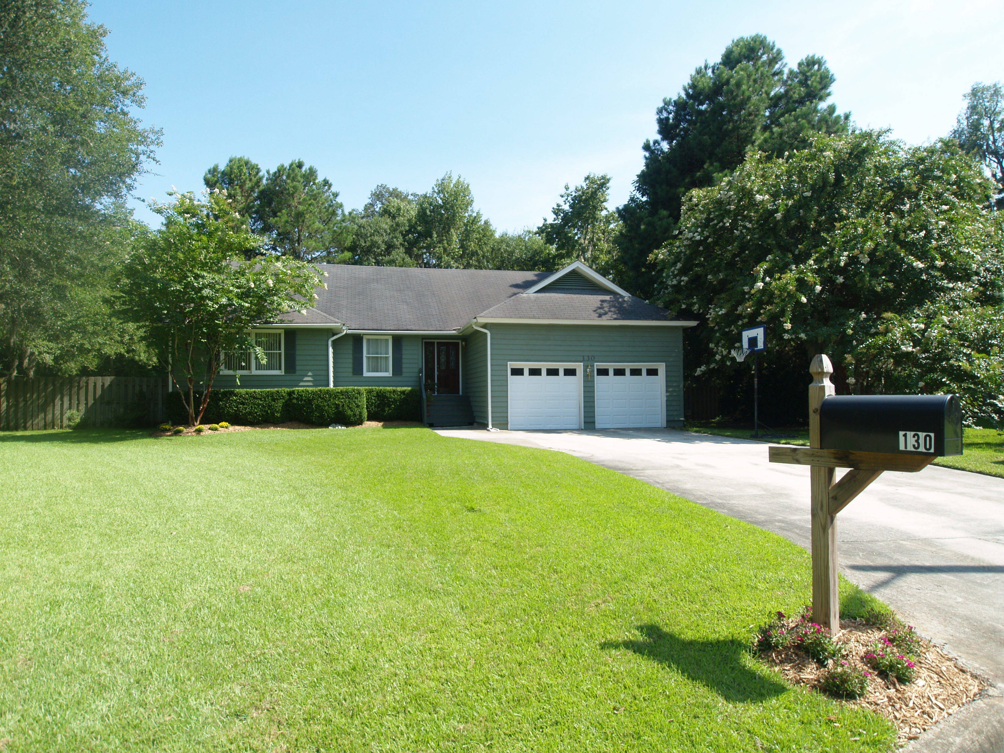 130 Rose Dhu Way
